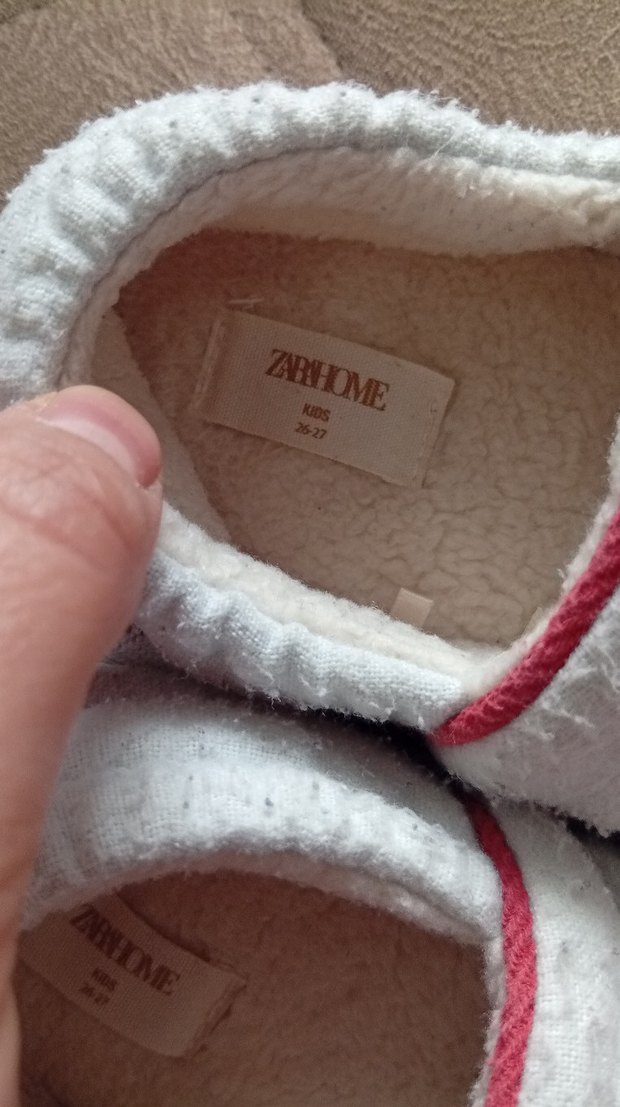 orjinal erkek Çocuk Beyaz Nakışlı Sıcak Terlik - Görsel 2