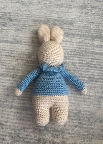 Diğer Mavi Kazaklı Bej Tavşan Peluş Oyuncak
