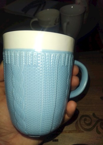 Mavi örgü kazak desenli kupa - Görsel 4