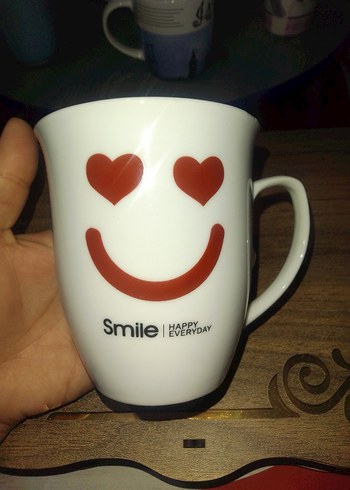 Kalp Göz Emoji Desenli Beyaz Kupa - Görsel 2