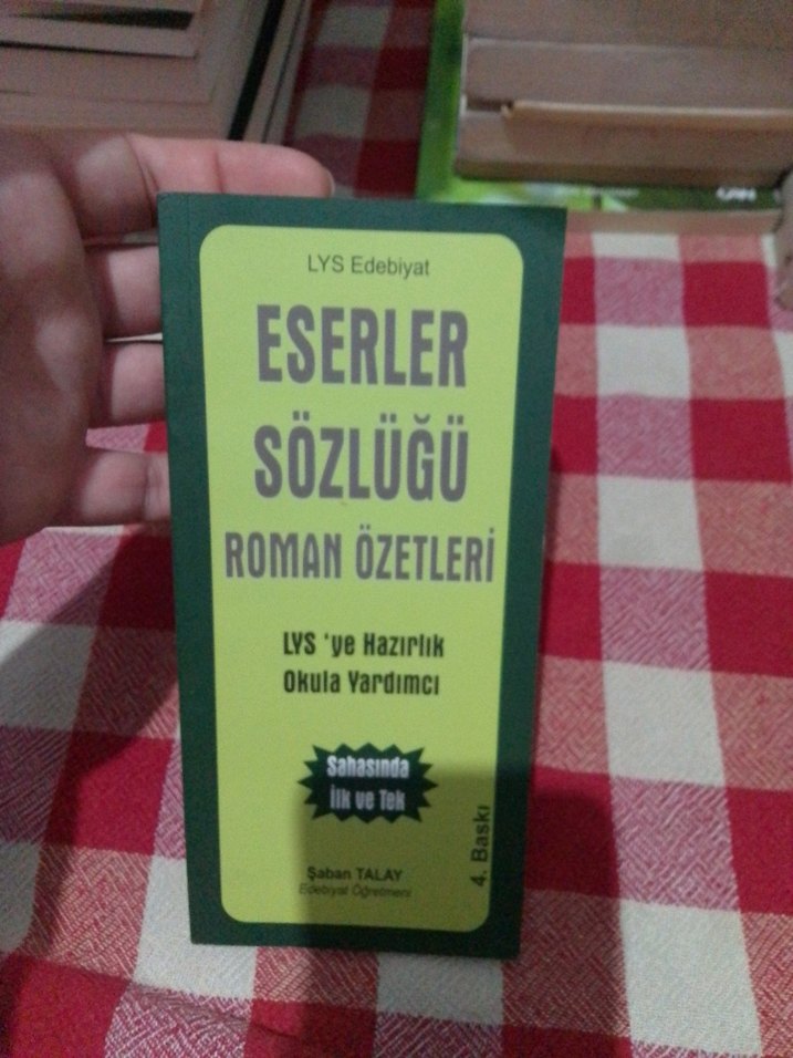 Eserler Sözlüğü Roman Özetleri Kitabı - Görsel 2