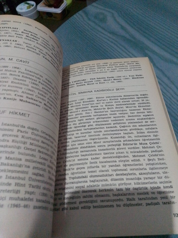 Şairler ve Yazarlar Sözlüğü - Şükran Kurdakul - Görsel 4