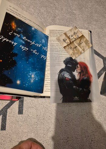 Özge Naz - Bir Kibritle Yok Olmak Roman Seti - Görsel 7