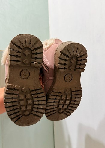 Kız Çocuk Pembe Baskılı Tüylü Bot - Görsel 4