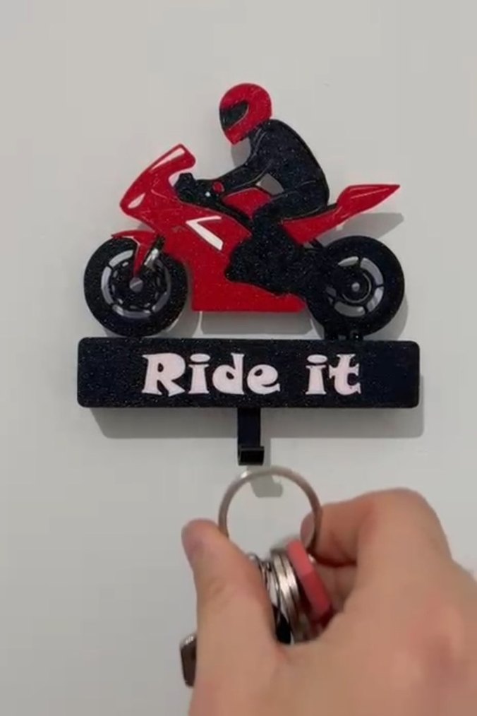 Hareketli Motorsiklet Anahtar Askısı - Görsel 2