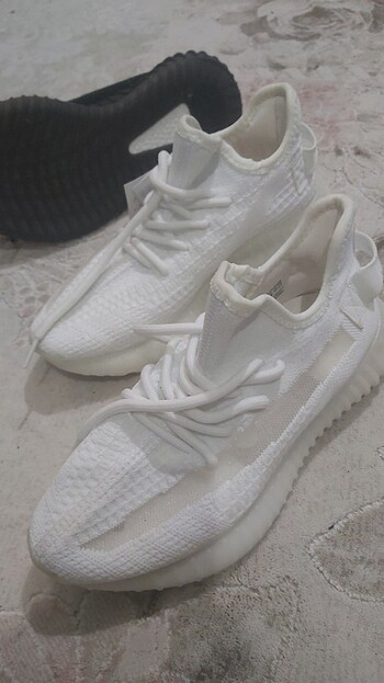 Adidas yeezy boost 38