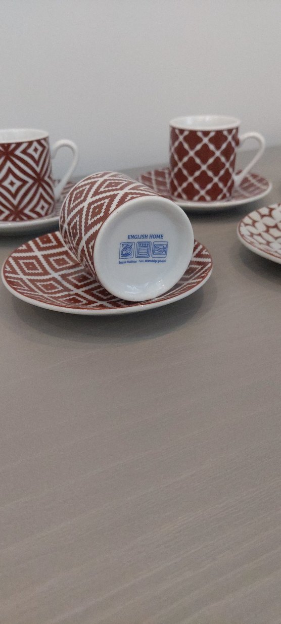 English home Bordo Desenli Kahve Fincanı ve Tabağı Seti - Görsel 3