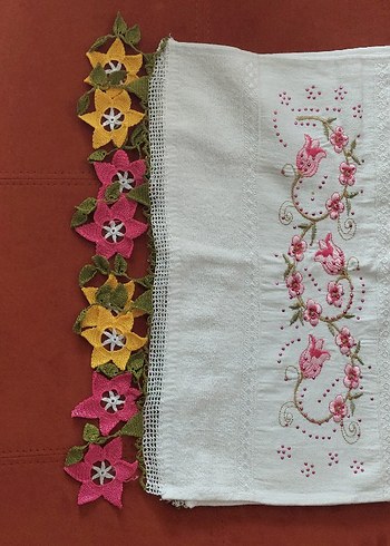 Nakışlı iğne oyalı Pastel renklerde havlular - Görsel 18