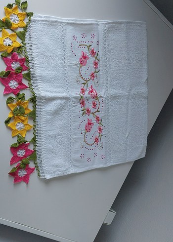 Nakışlı iğne oyalı Pastel renklerde havlular - Görsel 9