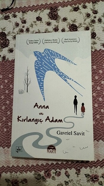 Anna ve Kırlangıç Adam