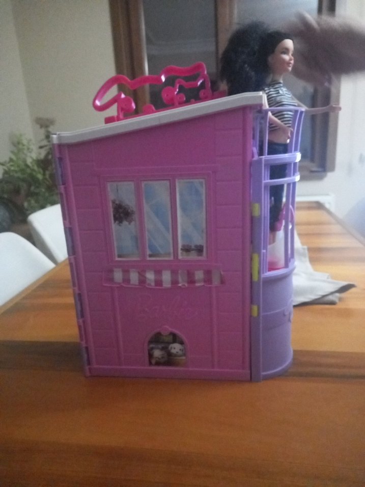 Barbie Pastel Pembe Oyun Evi - Görsel 3