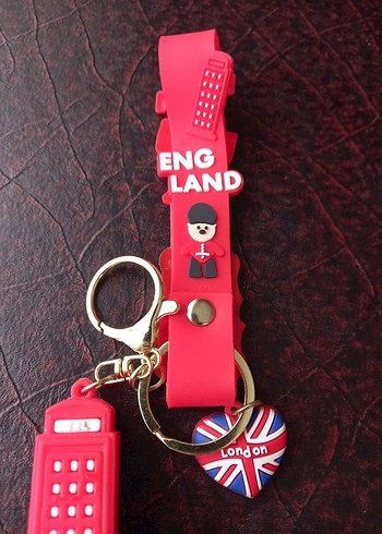 Kırmızı Rock Punk Kadın Anahtarlık londra - Görsel 3