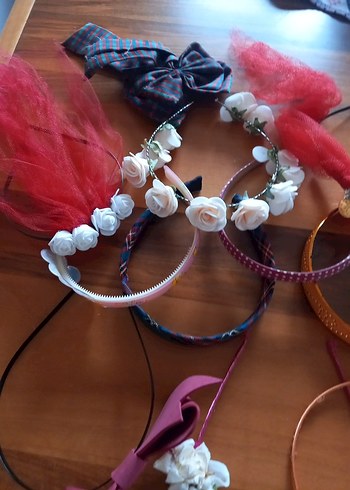 Kırmızı Tül ve Beyaz Çiçekli Çocuk Saç Aksesuarları - Görsel 4