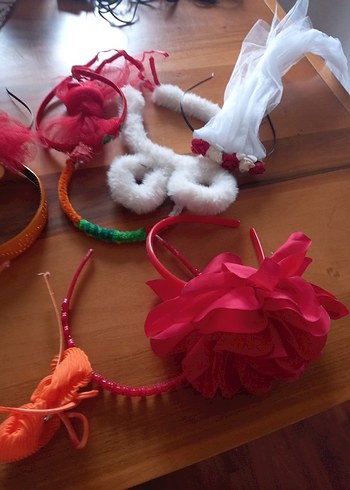 Kırmızı Tül ve Beyaz Çiçekli Çocuk Saç Aksesuarları - Görsel 3
