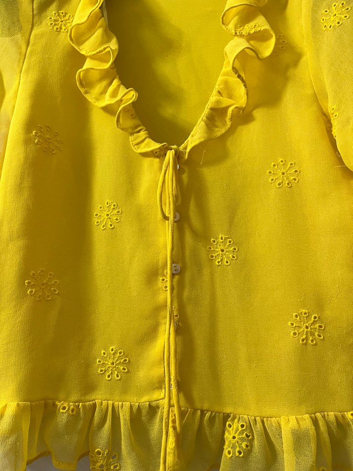 Zara Sarı Renk Fırfırlı V Yaka Kadın Bluz - Görsel 3