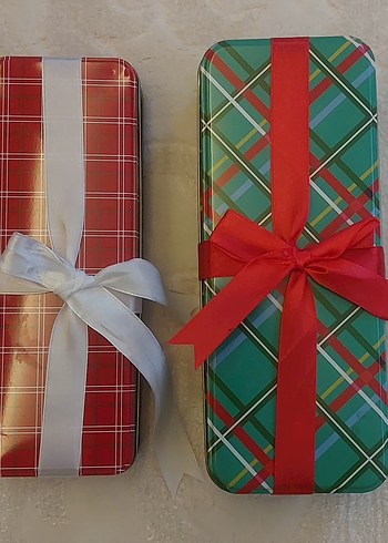 Renkli Yılbaşı Metal Hediye Kutuları Adet fiyatıdır. - Görsel 3