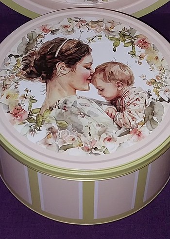 Anne ve Bebek Temalı Dekoratif Metal Kutu 24x11 cm tepsi 39 cm. - Görsel 6