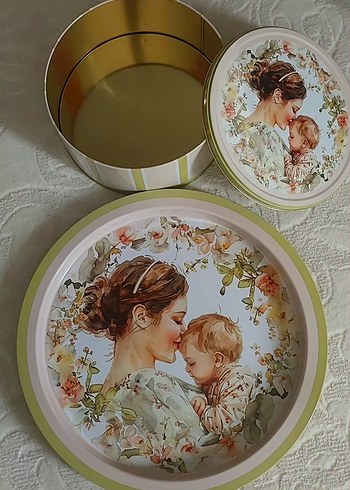 Anne ve Bebek Temalı Dekoratif Metal Kutu 24x11 cm tepsi 39 cm. - Görsel 2