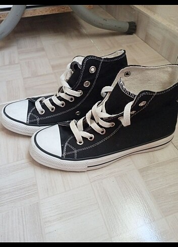 Sneaker ayakkabı