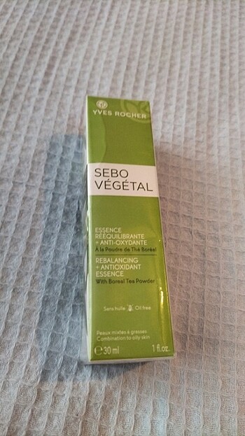 Yves Rocher Yağ Dengeleyici Ultra Likit Serum