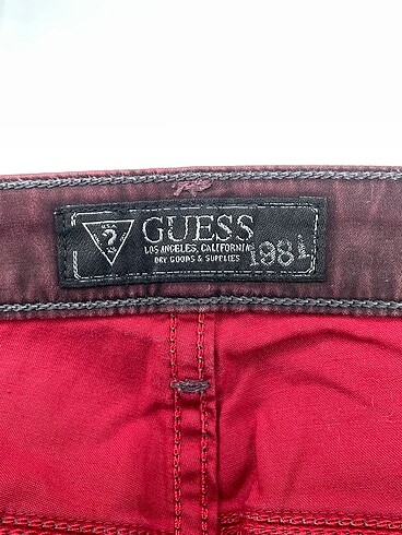 28 Beden bordo Renk Guess Skinny %70 İndirimli.