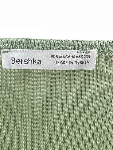 m Beden çeşitli Renk Bershka Kısa Elbise %70 İndirimli.