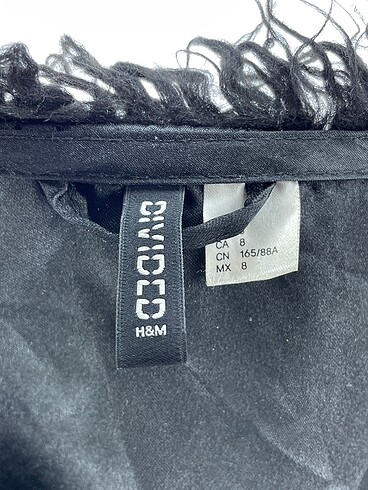 38 Beden siyah Renk H&M Yelek %70 İndirimli.