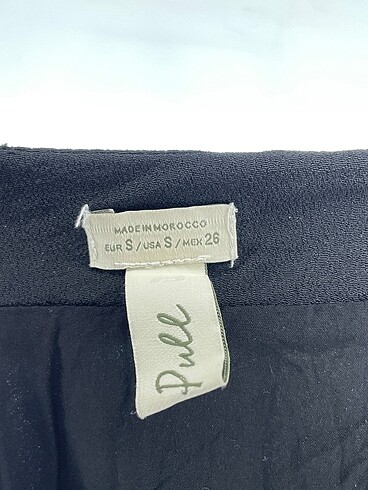 s Beden siyah Renk Pull and Bear Mini Etek %70 İndirimli.