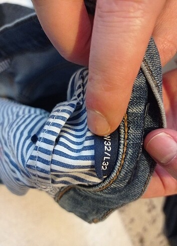 32 Beden Gant jean w32 l32, paça kısaltılmış, w42cm/99cm/15.5cm