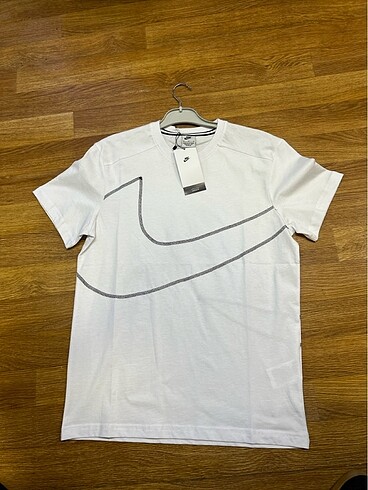 Nike T Shirt