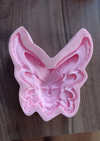 Kelebek Desenli Kadın Maskesi - Görsel 3