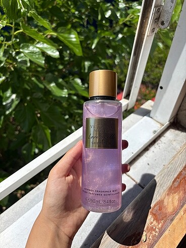 Victoria?s secret body mist shimmer