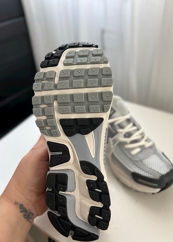 Gri Nike Spor Ayakkabı - Görsel 3