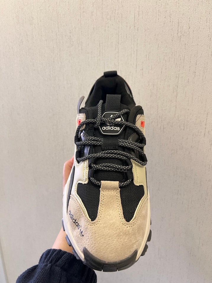 Adidas erkek ayakkabısı - Görsel 2