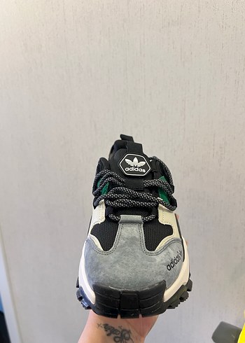 Adidas spor ayakkabı - Görsel 3
