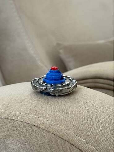  Beden Renk Beyblade Storm Pegasus