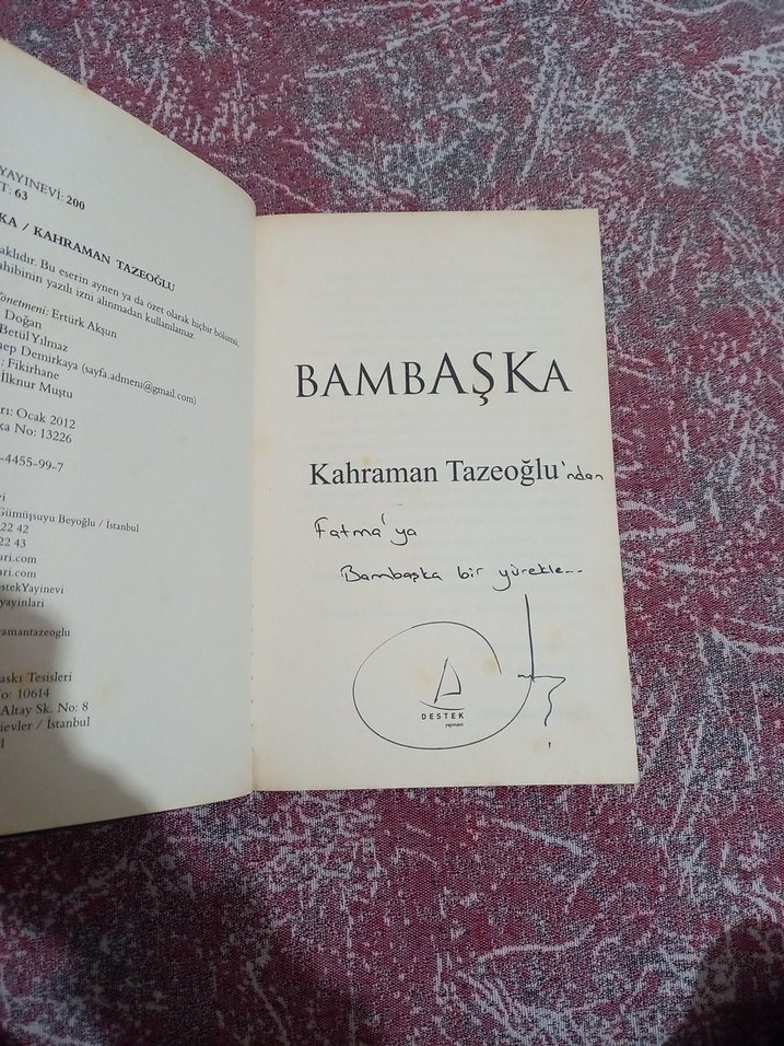 Bambaşka - Kahraman Tazeoğlu Romanı - Görsel 2