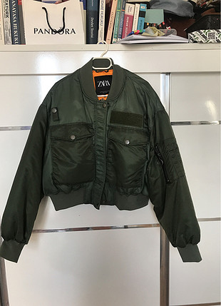 Zara çok sevilen bomber ceket