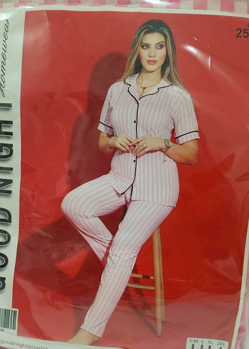 Pembe Çizgili Kısa Kollu Kadın Pijama Takımı