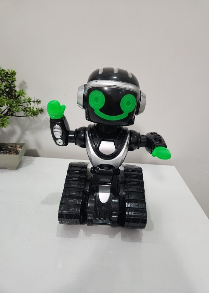 Robot oyuncak  - Görsel 2