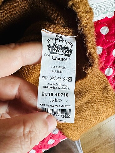 m Beden camel Renk V yaka taş detaylı kazak