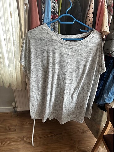 H&M spor tişörtü