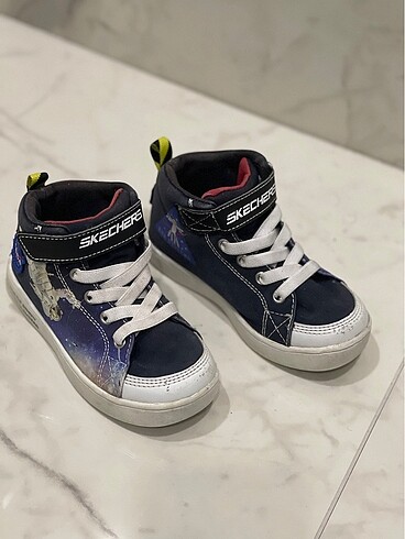 Skechers