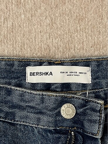 36 Beden mavi Renk bershka baggy jean