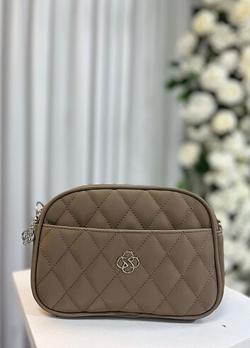 Guess Çapraz çanta