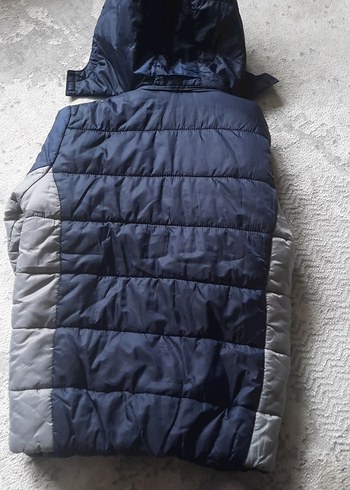 Kapüşonlu Erkek Çocuk Mont - Görsel 3