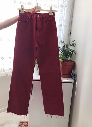 ZARA DENIM BORDO PANTOLON