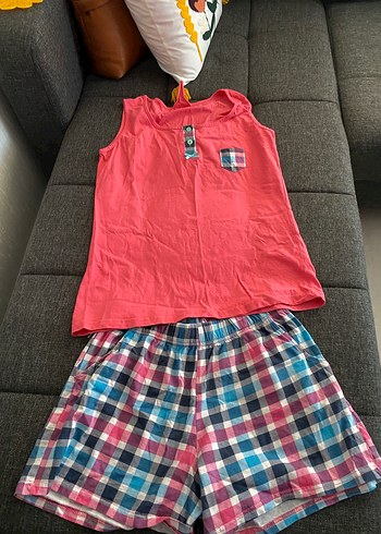 Pembe Renkli Kolsuz Mini Pijama Takımı