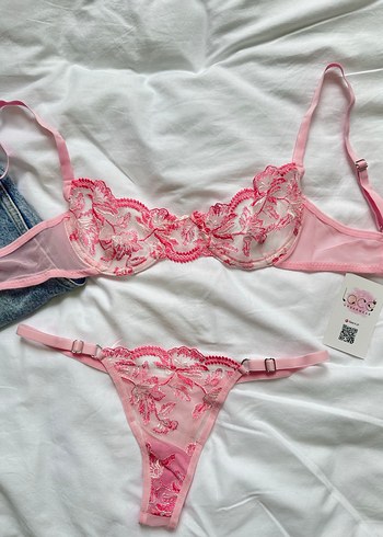 Pembe İşlemeli Mini Sütyen Takımı - Görsel 2