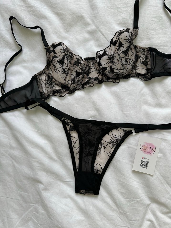 Siyah Çiçek Desenli Gotik Sütyen ve Külot Takımı - Görsel 2